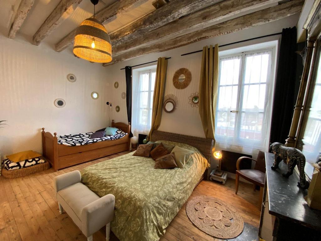 Les Petites Mirabelles Bed and Breakfast Noyers-sur-Cher Exteriör bild