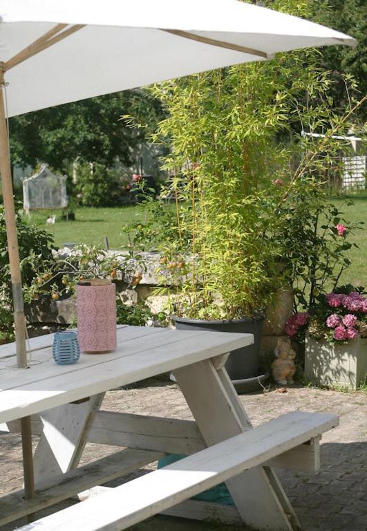 Les Petites Mirabelles Bed and Breakfast Noyers-sur-Cher Exteriör bild