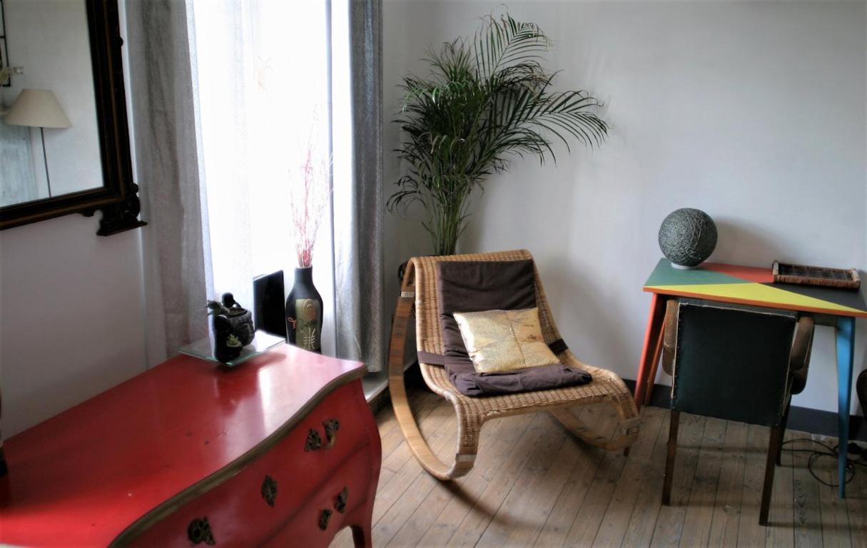 Les Petites Mirabelles Bed and Breakfast Noyers-sur-Cher Exteriör bild